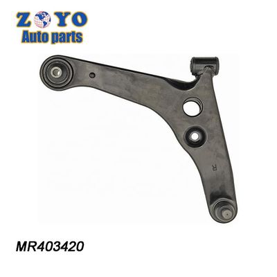 RK620345 MR403420 미쓰비시 랜서 02-06의 오른쪽 하부 서스펜션 제어 팔