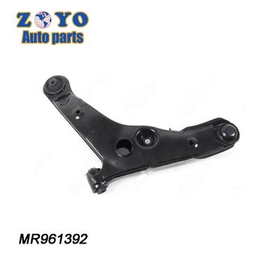 OEM 표준 메보테크 MS80131 2017 미쓰비시 아웃랜더의 앞 하부 제어 팔