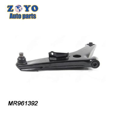 OEM 표준 메보테크 MS80131 2017 미쓰비시 아웃랜더의 앞 하부 제어 팔
